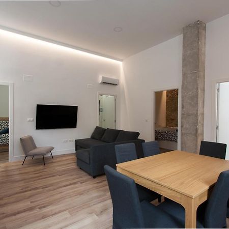 D10 - Piso luminoso, silencioso, acogedor y céntrico Appartamento Alicante Esterno foto
