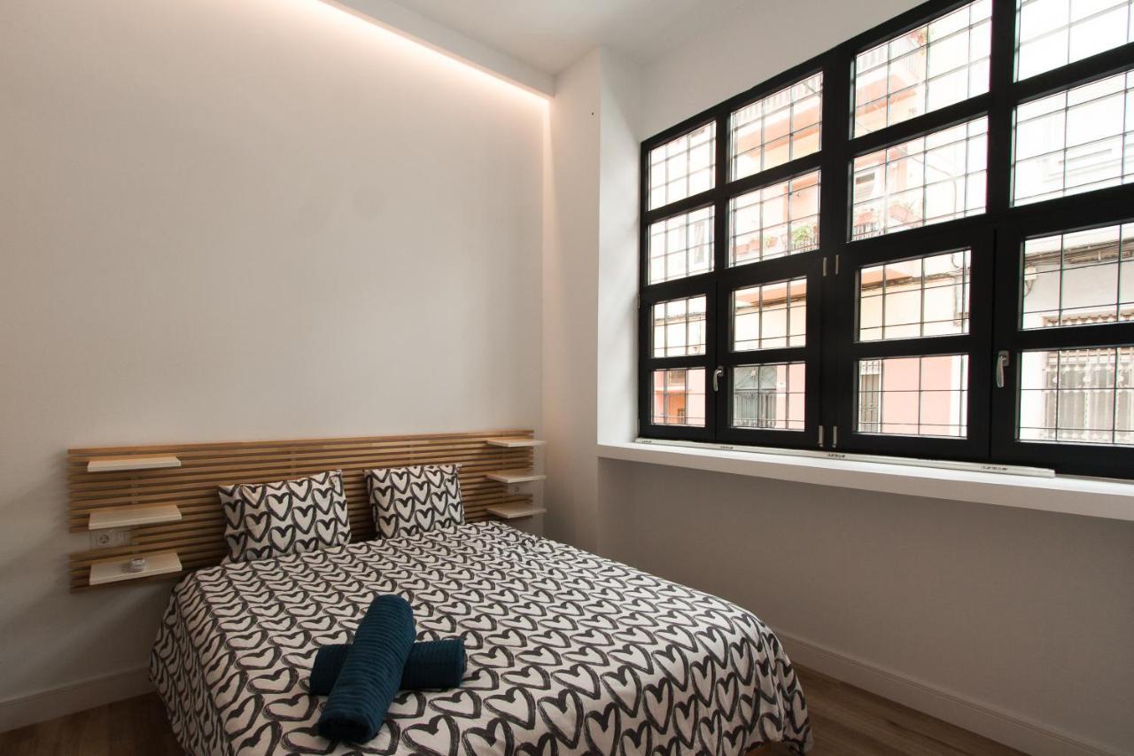 D10 - Piso luminoso, silencioso, acogedor y céntrico Appartamento Alicante Esterno foto